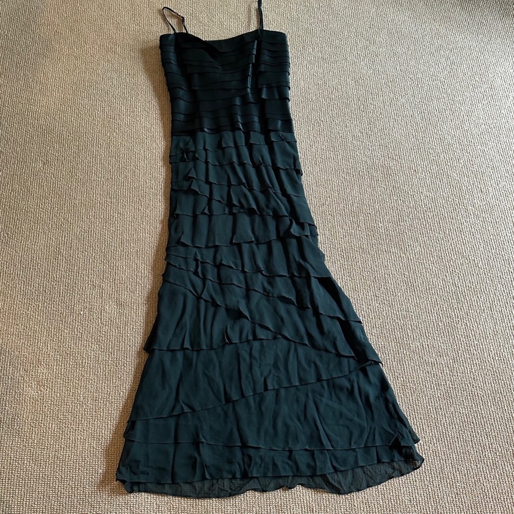 Women's Tadashi Spaghetti Strap Evening Gown, Size 8 - Picture 1 of 4